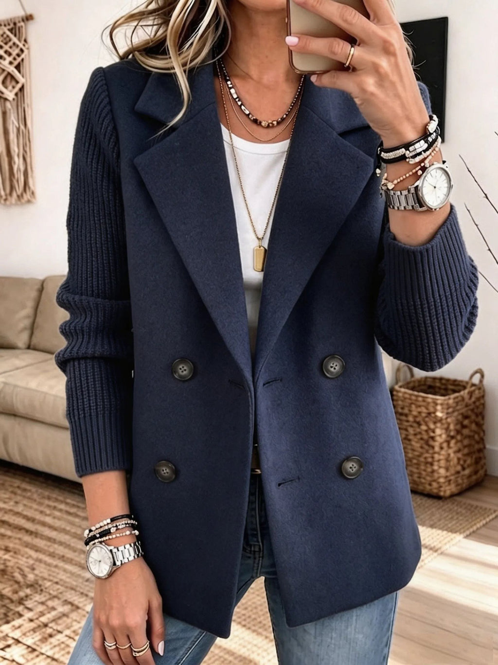 Blazer Carla azul marino con mangas de punto