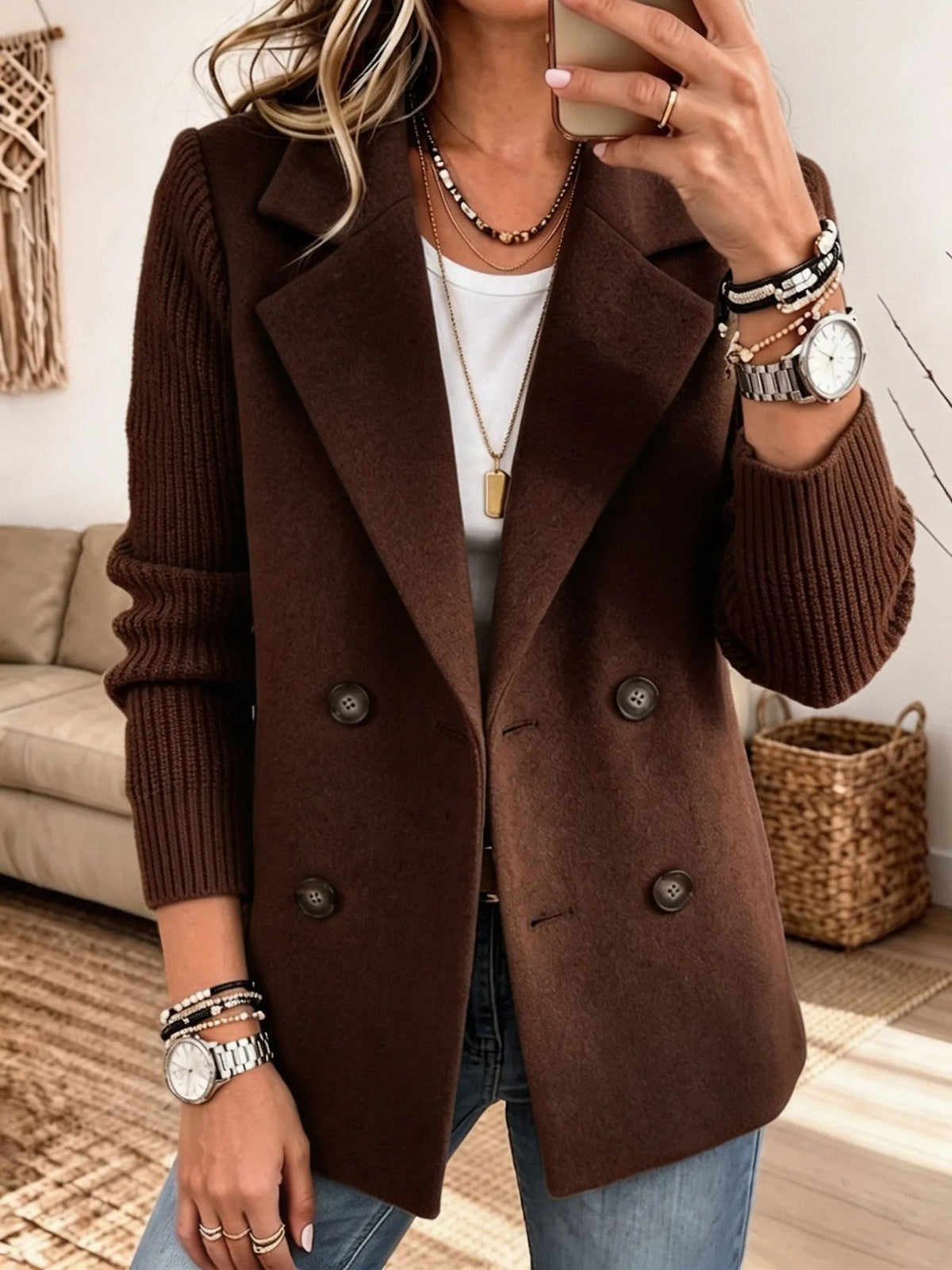 Blazer Carla marrón con mangas de punto